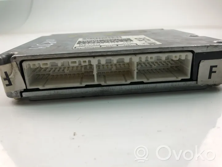 Toyota Avensis T220 Блок управления двигателем ECU 8966105250