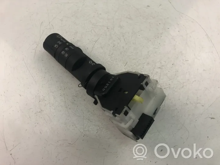 Nissan Qashqai+2 Leva/interruttore dell’indicatore di direzione e tergicristallo 14425