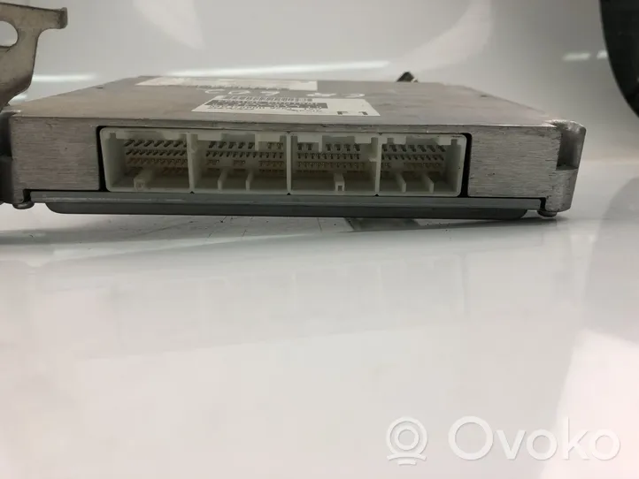 Toyota Corolla Verso E121 Unité de commande, module ECU de moteur 896610F110