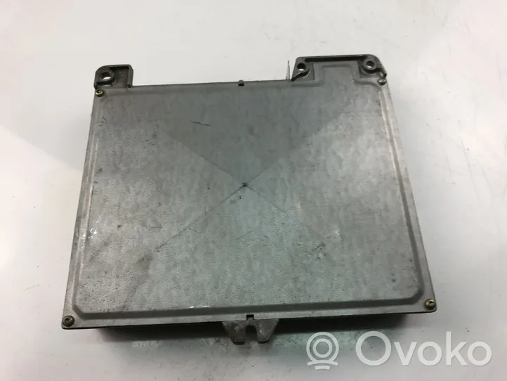 Renault 19 Unité de commande, module ECU de moteur 7700731802