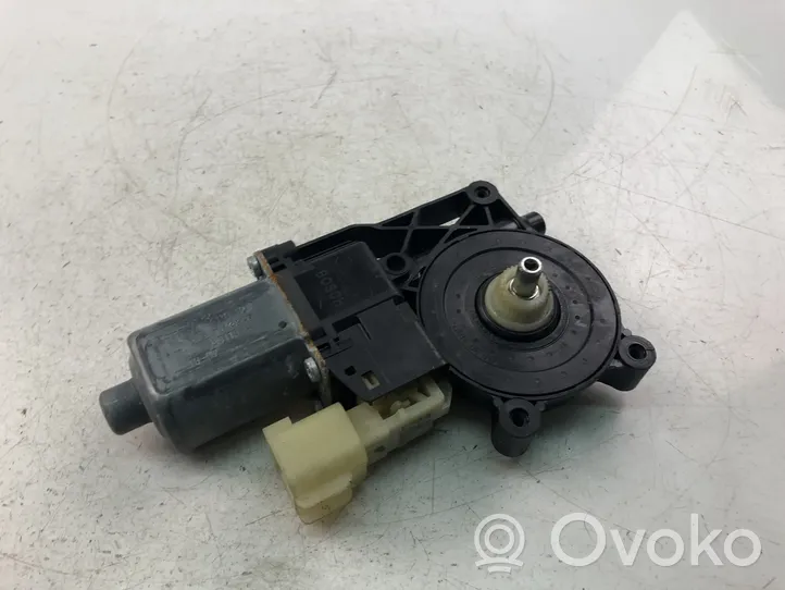 Ford S-MAX Moteur de lève-vitre de porte avant 0130822732