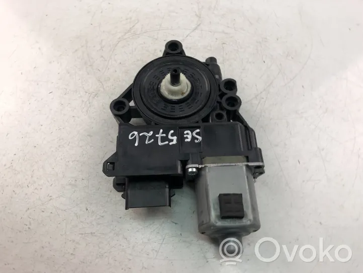 KIA Ceed Motorino alzacristalli della portiera anteriore 82460J7010