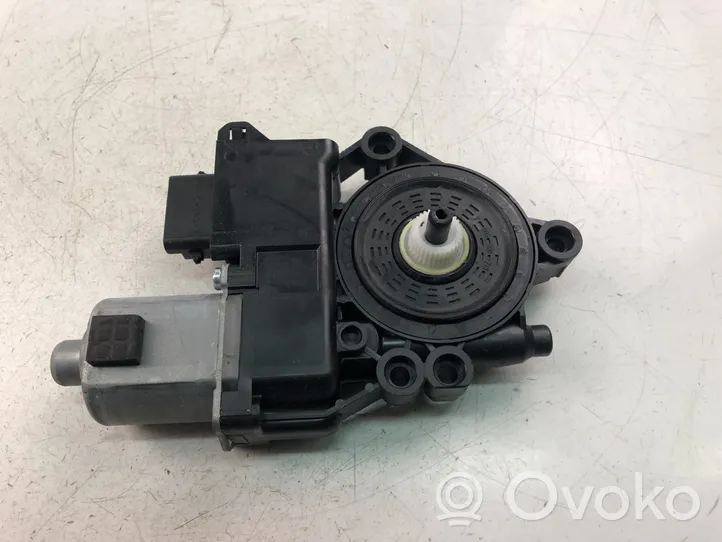 KIA Ceed Motorino alzacristalli della portiera anteriore 83460J7020