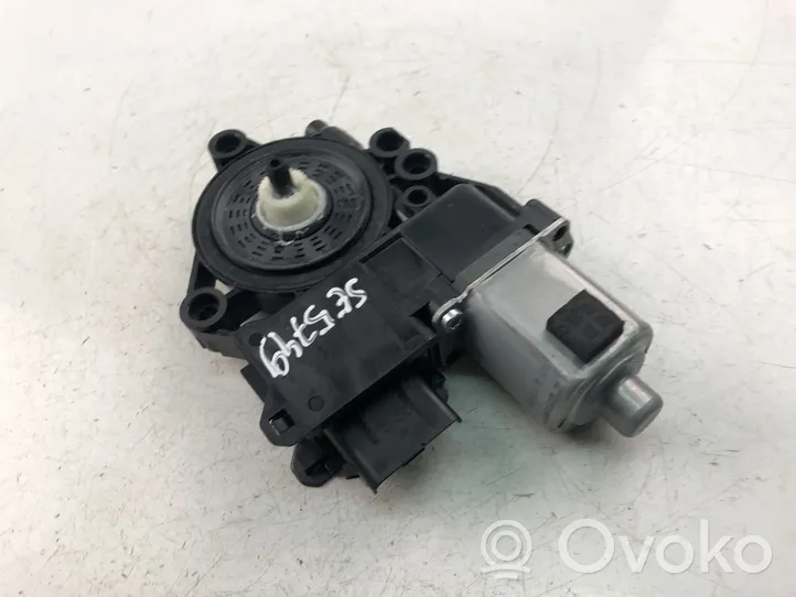 KIA Ceed Motorino alzacristalli della portiera anteriore 83460J7020