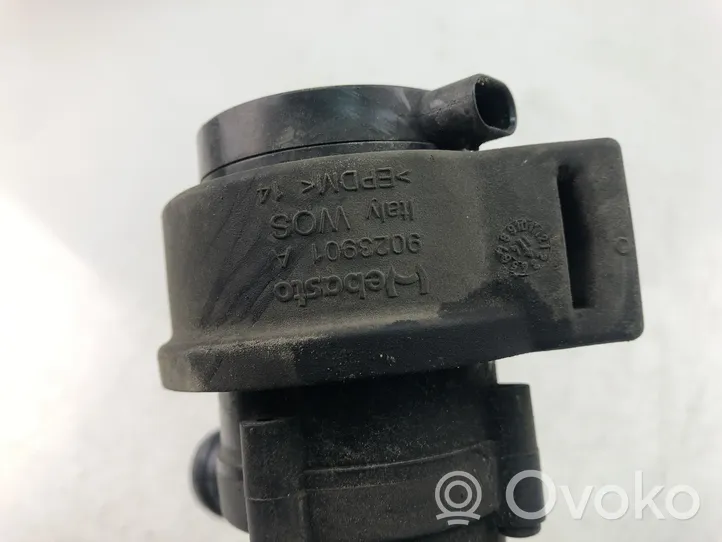 Volkswagen PASSAT B7 Pompe de circulation d'eau 9021575A