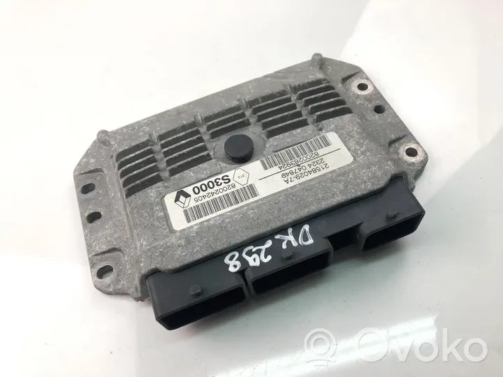 Renault Megane I Komputer / Sterownik ECU silnika 8200283924