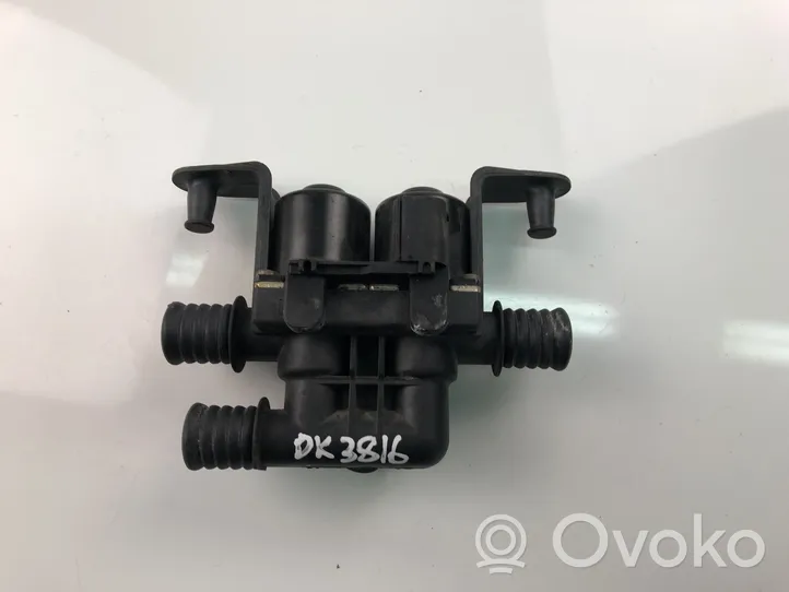 BMW 5 E60 E61 Podgrzewacz płynu chłodzącego 6931708