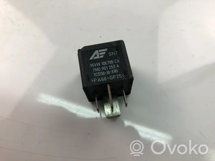 Volkswagen Sharan Relé de la luz de advertencia 7M0951253A