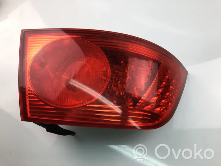 Volkswagen Phaeton Lampy tylnej klapy bagażnika 333155L