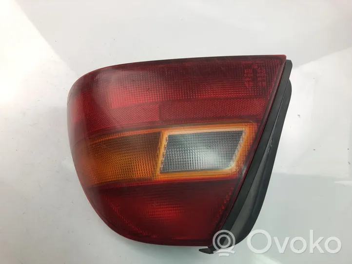 Honda Civic Tailgate rear/tail lights 27275042