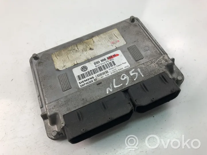 Volkswagen Fox Unité de commande, module ECU de moteur 03D906033H