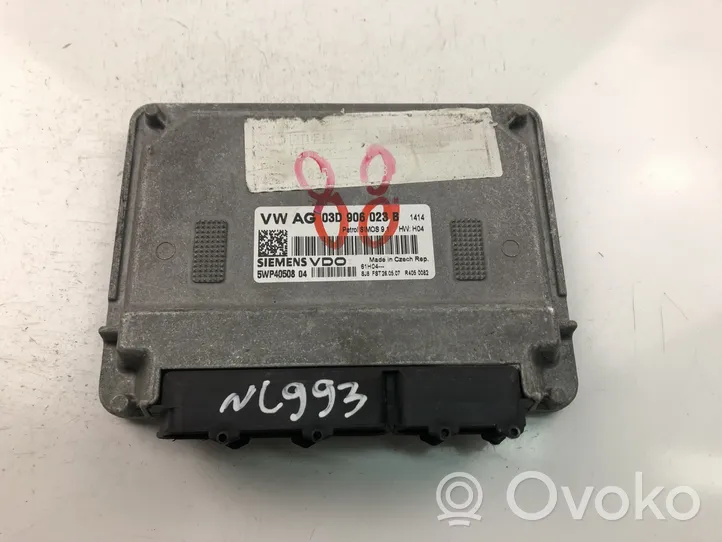 Volkswagen Fox Unité de commande, module ECU de moteur 03D906023B