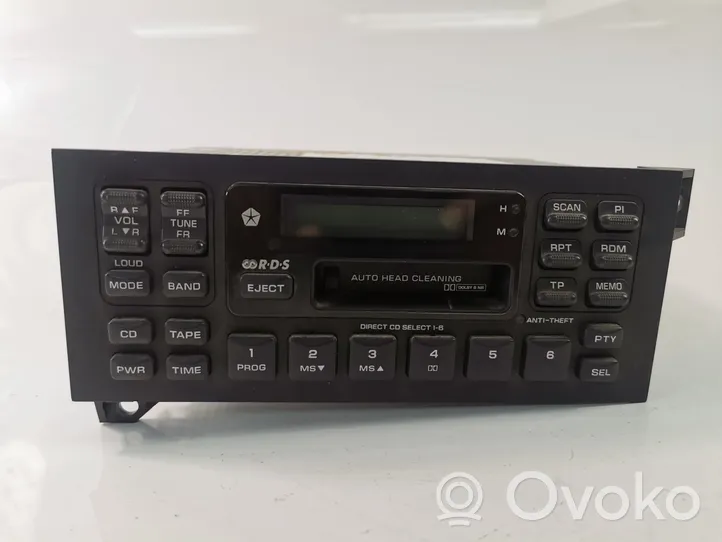 Chrysler Voyager Panel / Radioodtwarzacz CD/DVD/GPS P04704345G