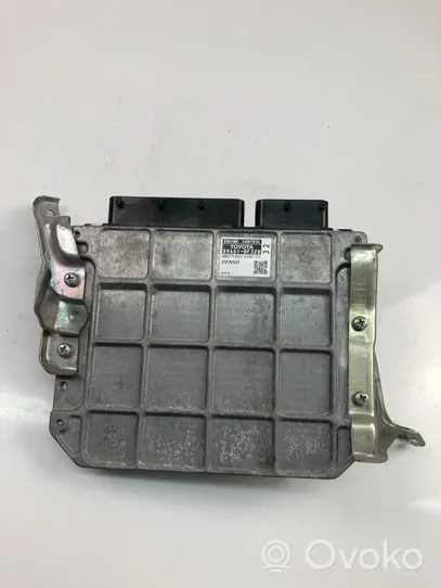 Toyota Avensis Verso Unité de commande, module ECU de moteur 896610F320