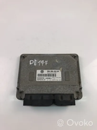 Volkswagen New Beetle Komputer / Sterownik ECU silnika 06A906033DP