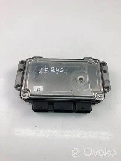 Citroen C4 I Unité de commande, module ECU de moteur 9663394580