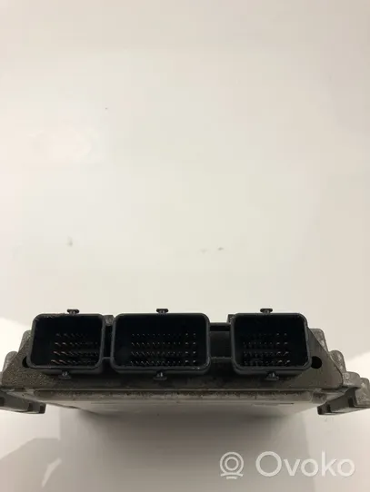 Peugeot 207 CC Komputer / Sterownik ECU silnika 9664843480