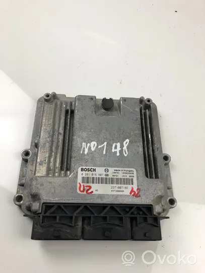 Renault Trafic II (X83) Komputer / Sterownik ECU silnika 237100718R