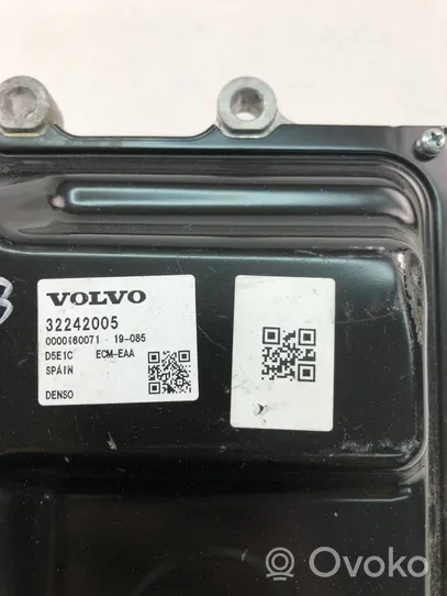 Volvo XC40 Centralina/modulo motore ECU 32242005