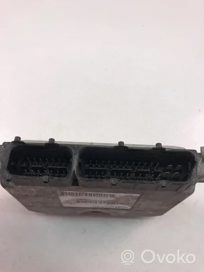 Renault Trafic II (X83) Komputer / Sterownik ECU silnika 8201107228