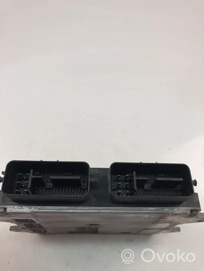 Mitsubishi Colt Komputer / Sterownik ECU silnika 1860B869