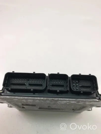 Volvo XC60 Komputer / Sterownik ECU silnika 32313937