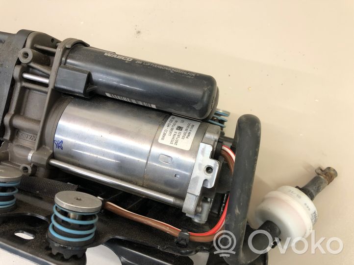 Audi e-tron Compressore/pompa sospensioni pneumatiche 4KE616005D