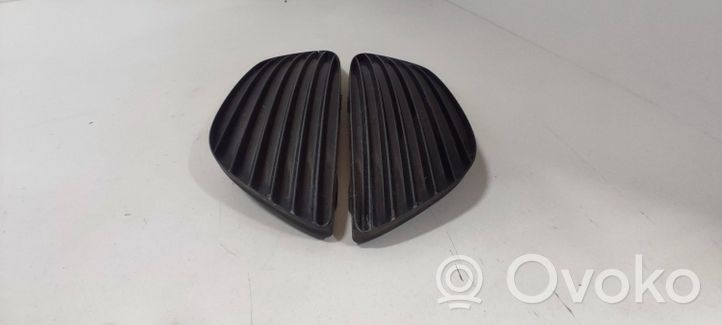 Mercedes-Benz C W205 Grille inférieure de pare-chocs avant A2058851523