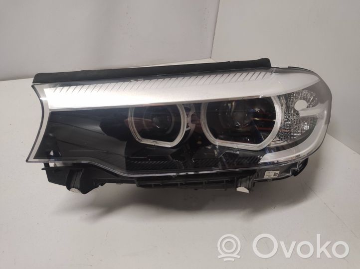 BMW 5 G30 G31 Faro/fanale 8499111