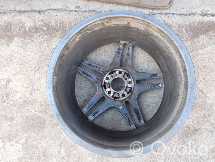 Mercedes-Benz C W205 R19-alumiinivanne A2054012000