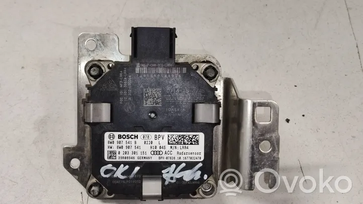 Audi A4 S4 B9 Radar / Czujnik Distronic 8W0907541C