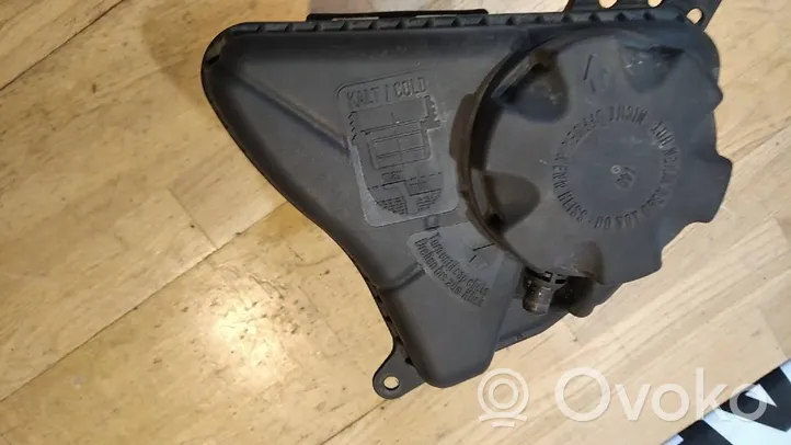 BMW 7 F01 F02 F03 F04 Coolant expansion tank/reservoir 17137601949