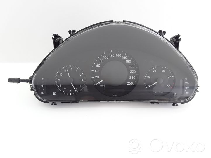 Mercedes-Benz E W211 Geschwindigkeitsmesser Cockpit A2114404311