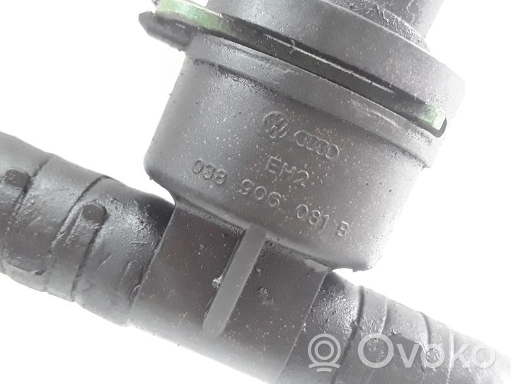 Volkswagen Transporter - Caravelle T5 Fuel temperature sensor 038906081B