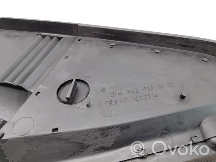 Mercedes-Benz E W211 Couvercle cache moteur A6420100167