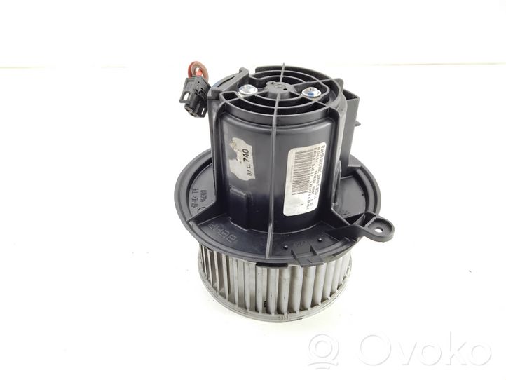 Mercedes-Benz C W204 Ventola riscaldamento/ventilatore abitacolo V2419002