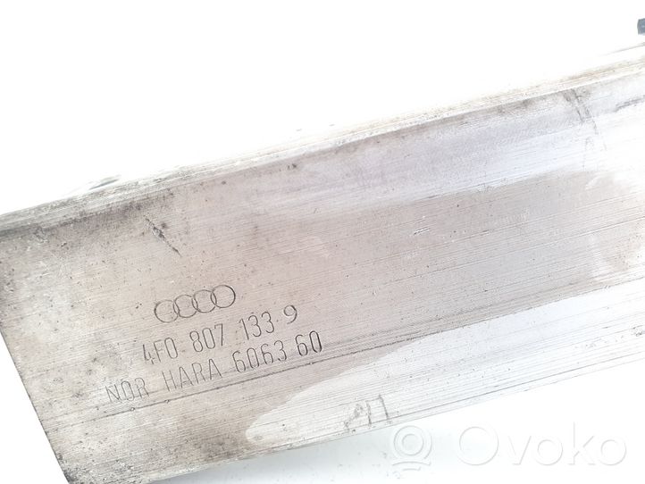 Audi A6 S6 C6 4F Odbój / Amortyzator zderzaka przedniego 4F08071339