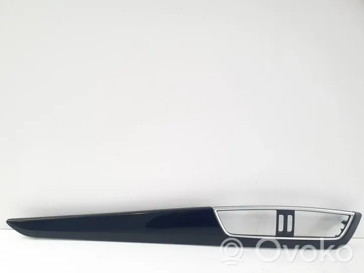 Mercedes-Benz C W204 Rivestimento del vano portaoggetti del cruscotto A2046801371