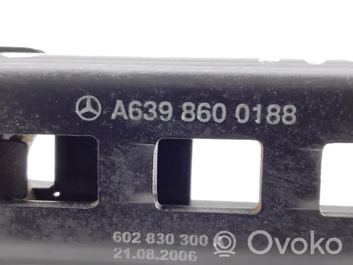 Mercedes-Benz Vito Viano W639 Turvavyön korkeudensäädin A6398600188