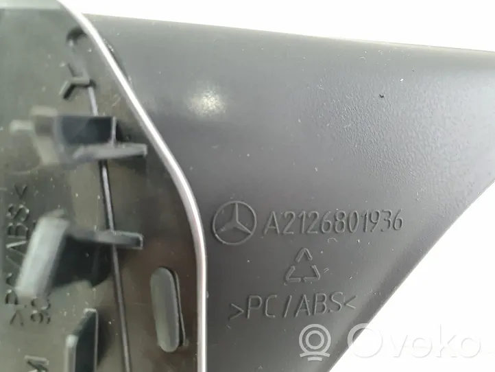 Mercedes-Benz E W212 Radion/GPS-laitteen pääyksikön kehys A2126801936
