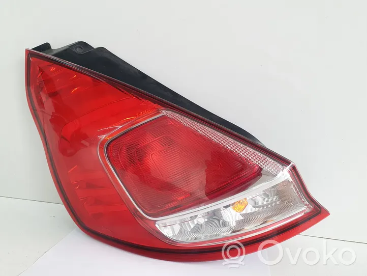 Ford Fiesta Lampa tylna C1BB13405A