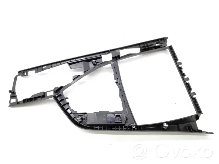 BMW 1 F20 F21 Altri elementi della console centrale (tunnel) 9207313