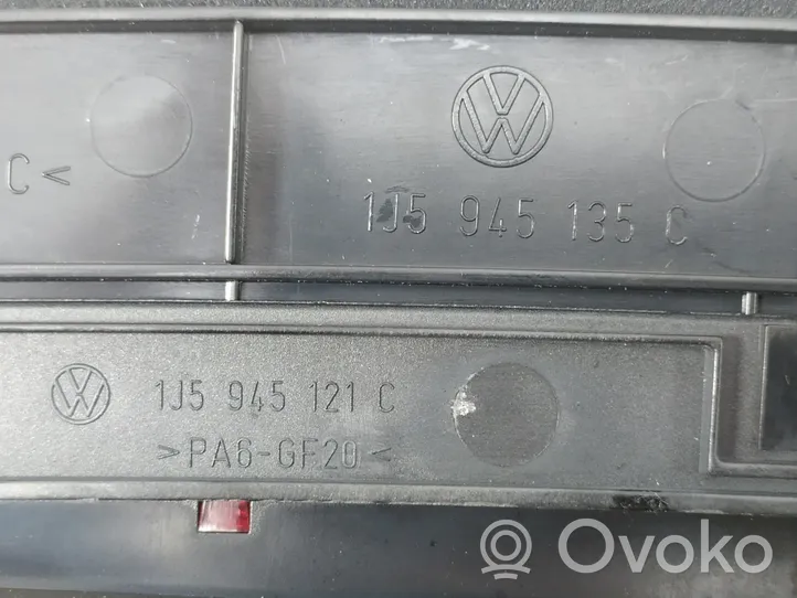 Volkswagen Bora Third/center stoplight 1J5945121C