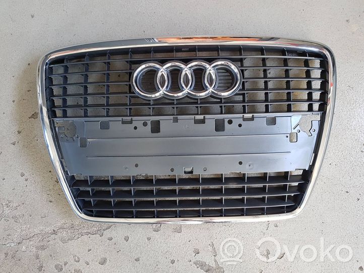 Audi A8 S8 D3 4E Grille calandre supérieure de pare-chocs avant 4E0853651AE