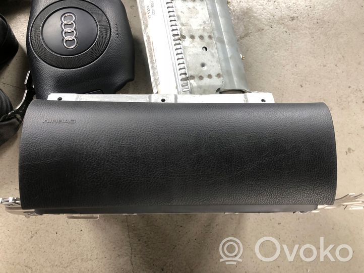 Audi A8 S8 D2 4D Poduszki powietrzne Airbag / Komplet 