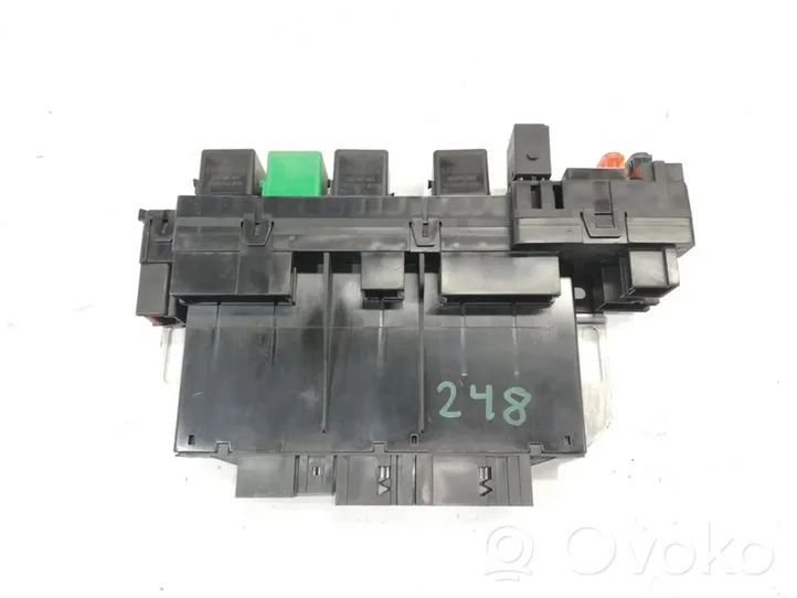 Mercedes-Benz S W220 Module de fusibles A0275454532