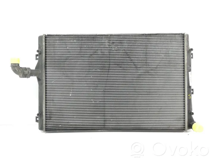 Volkswagen Golf V Coolant radiator 1K0121251N