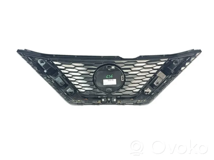 Nissan Qashqai Grotelės priekinės 6933U100