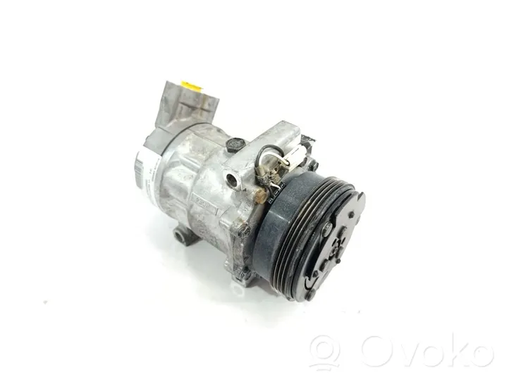 Renault Clio II Air conditioning (A/C) compressor (pump) 8200037058