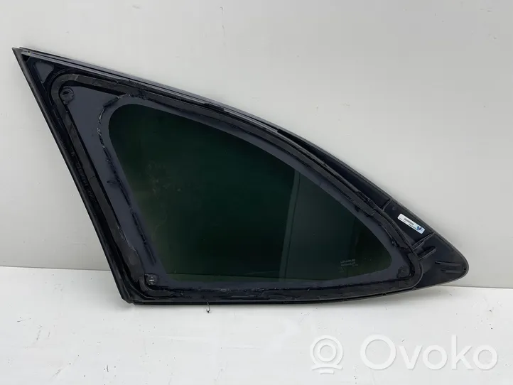 Subaru Outback (BT) Fenêtre latérale avant / vitre triangulaire 